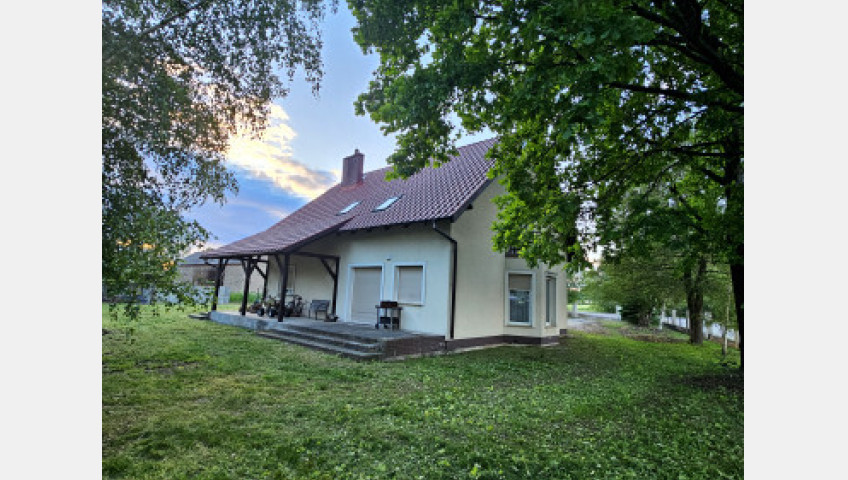 Dom Sprzedaż Brenno Leszczyńska