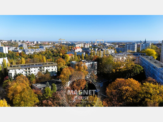 Centrum ★ 3 pokoje z dużym balkonem ★ Ogromny potencjał